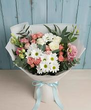 Букет цветов из:  Розы, Лизиантусы и Хризантемы в Владимиро-Александровском