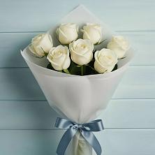 Букет 7 Белых роз Эдлесс Лав в Владимиро-Александровском