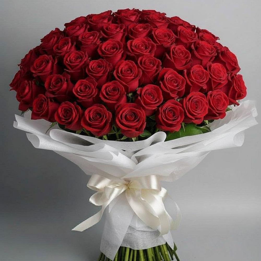 Букет 101 Красная роза Блэк Мэджик в Владимиро-Александровском