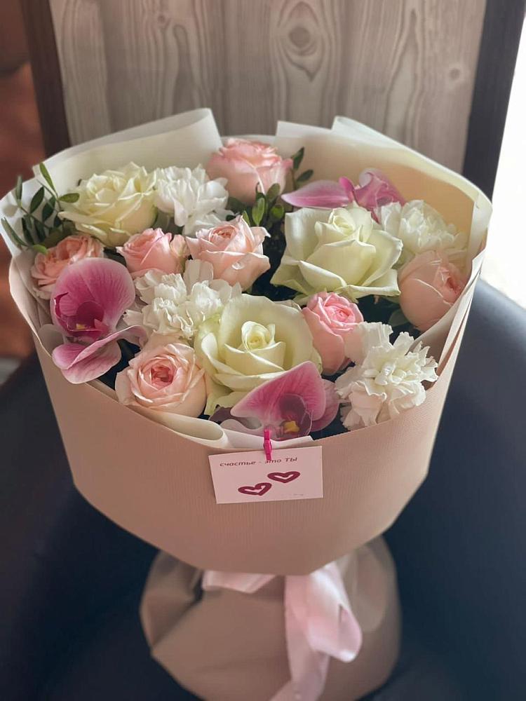 Букет цветов из: Орхидеи, Розы и Гвоздики в Владимиро-Александровском