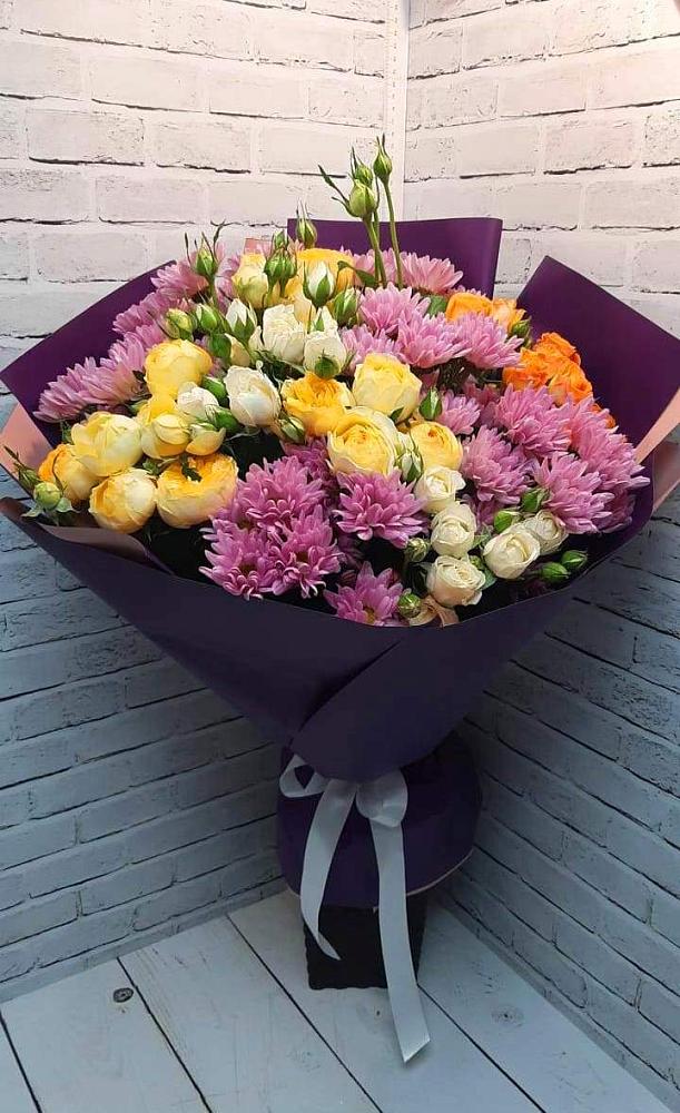 Букет цветов из: Хризантемы и Розы в Владимиро-Александровском