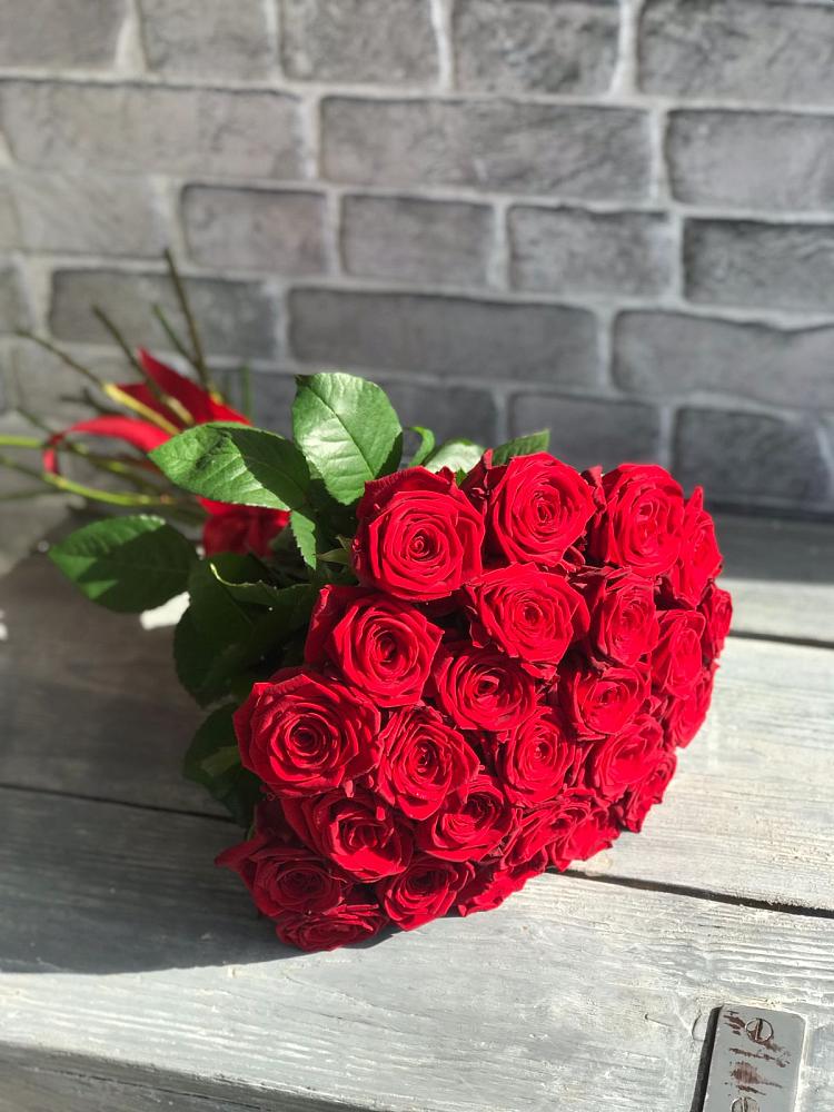 Букет Красные розы Фридом в Владимиро-Александровском