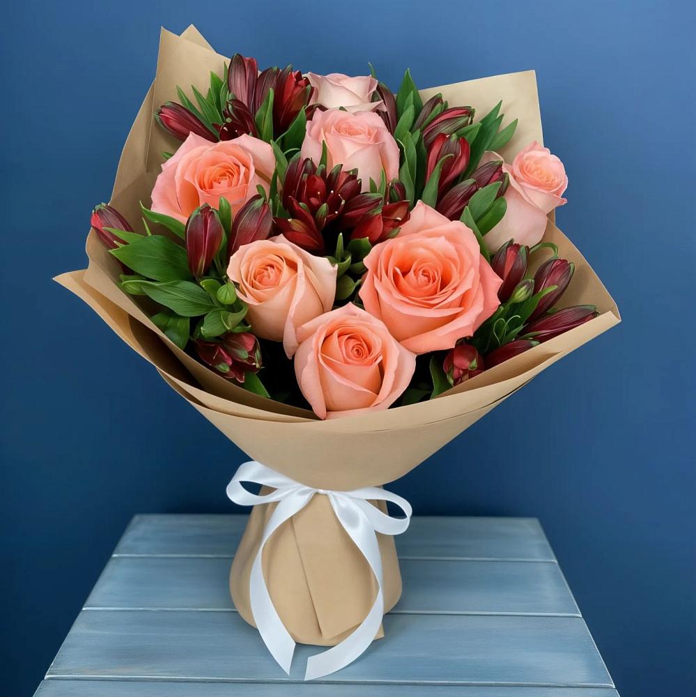 Букет цветов из: Розы и Альстромерии в Владимиро-Александровском