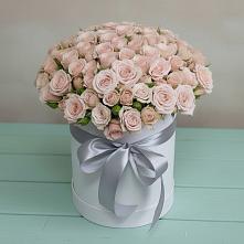 Цветочная композиция из Розы в шляпной коробке в Владимиро-Александровском