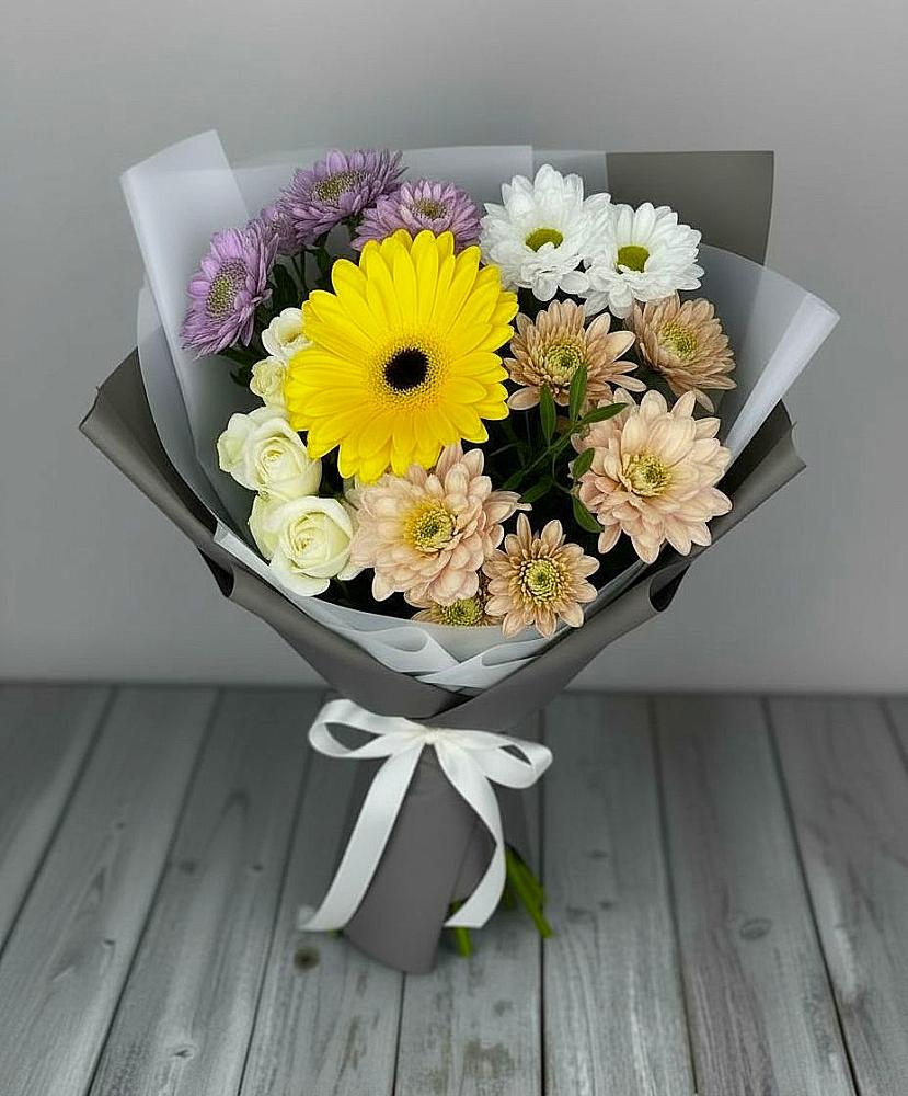 Букет цветов из: Розы, Герберы и Хризантемы в Владимиро-Александровском