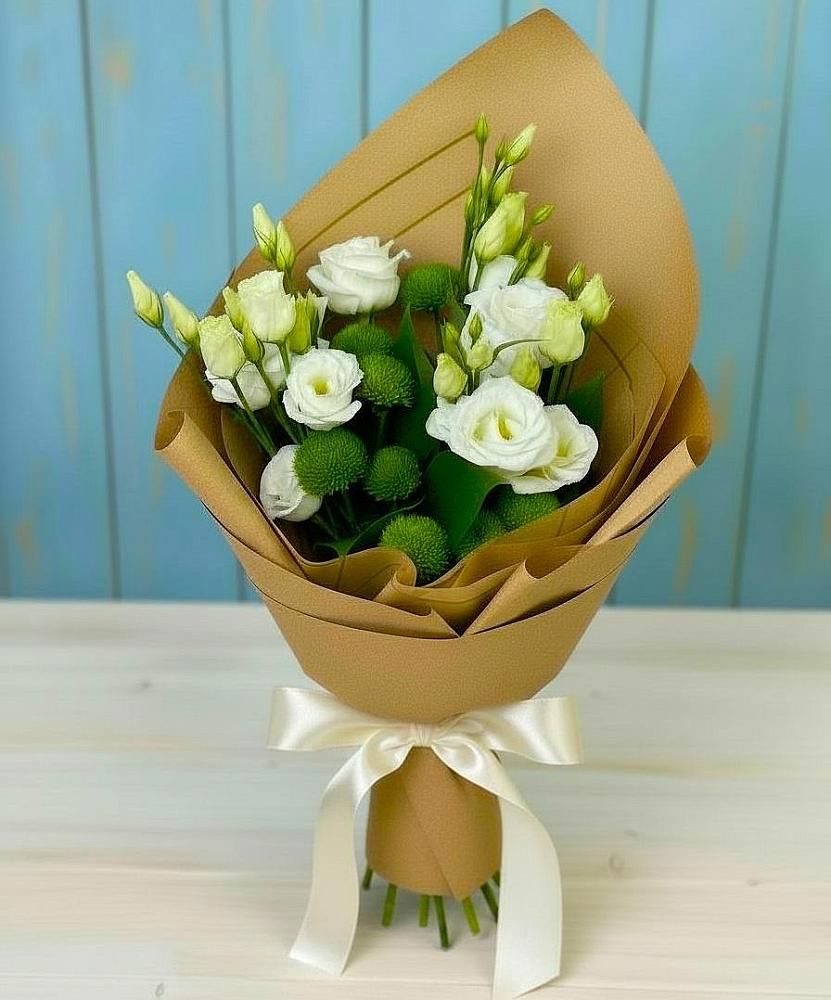 Букет цветов из: Хризантемы и Лизиантусы в Владимиро-Александровском