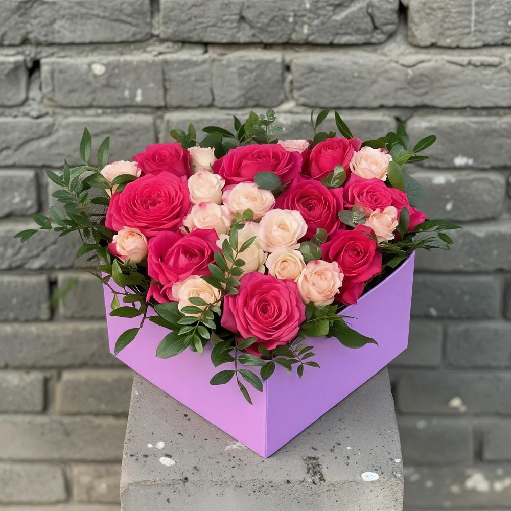 Цветочная композиция из Розы в коробке в Владимиро-Александровском