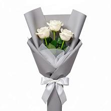 Букет 3 белые розы в Владимиро-Александровском
