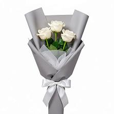 Букет 3 белые розы в Владимиро-Александровском