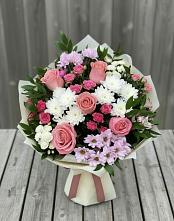 Букет цветов из:  Альстромерии, Гвоздики, Розы и Хризантемы в Владимиро-Александровском