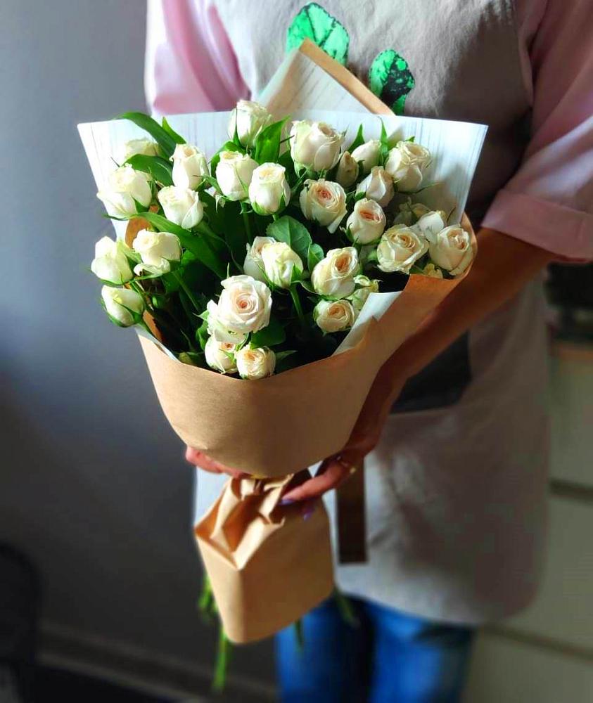 Букет цветов из: Розы в Владимиро-Александровском