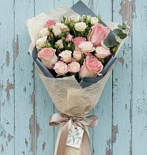 Букет цветов из:  Розы в Владимиро-Александровском