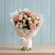 Букет цветов из:  Розы в Владимиро-Александровском