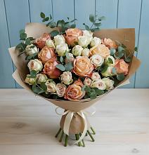 Букет цветов из:  Альстромерии и Розы #REPLACE_PRED# Владимиро-Александровском