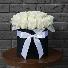 Цветочная композиция из Розы в шляпной коробке в Владимиро-Александровском