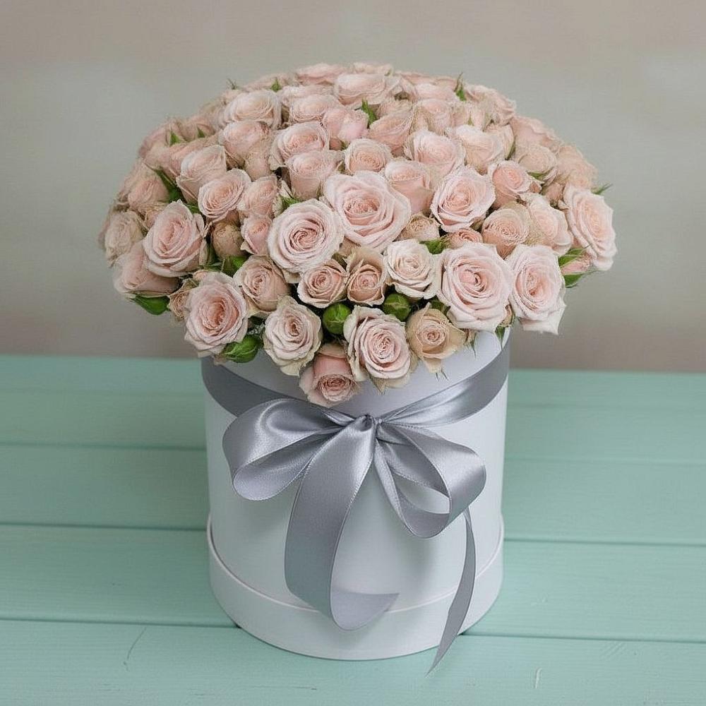 Цветочная композиция из Розы в шляпной коробке в Владимиро-Александровском